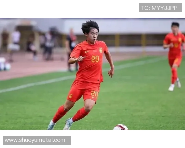 九江足球新星张胜华崭露头角为家乡球队赢得荣誉 九江足球新星张胜华崭露头角为家乡球队赢得荣誉