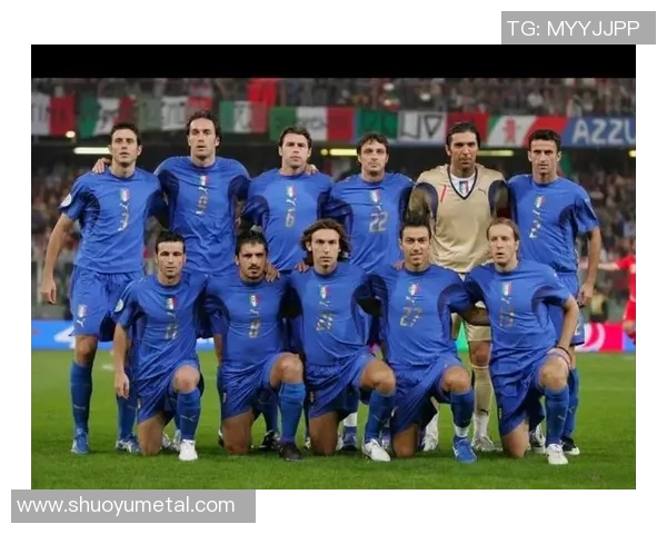 以铁血防守闻名如一堵墙的足球球星领衔的传奇防线解析